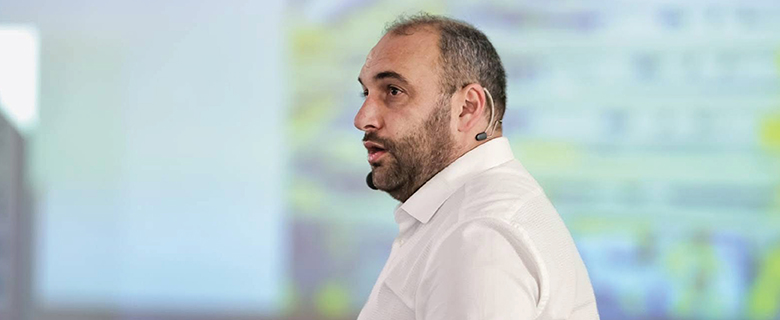 Ivo Todorov presenting Profilink at BUILDINGSTYLE 2025