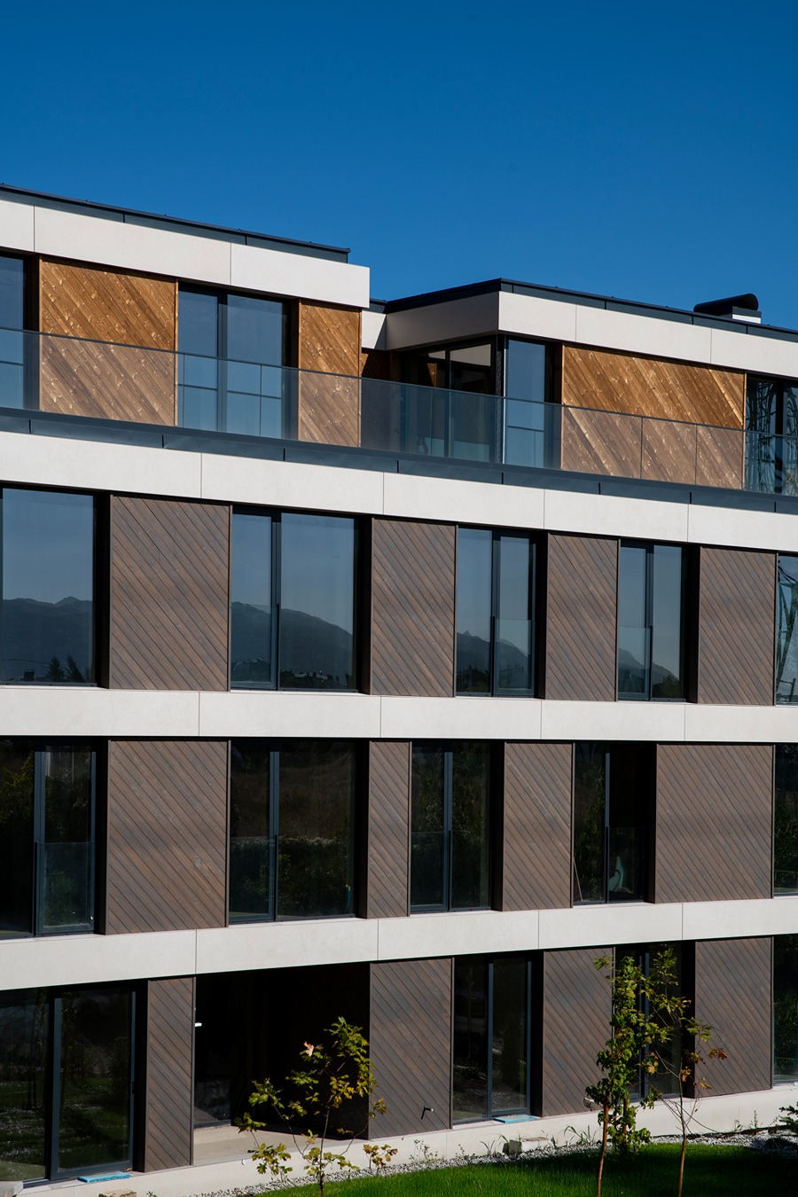 R01 project exterior view 2